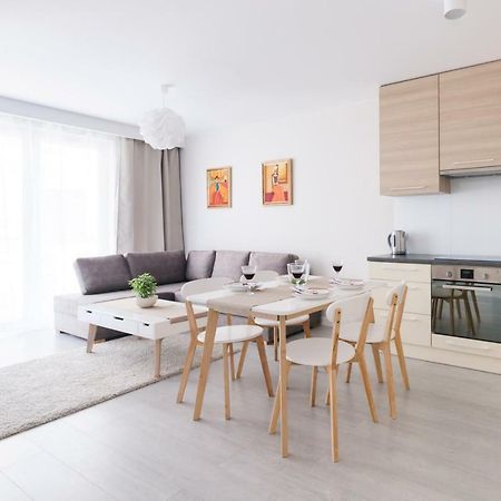 Raval Apartments - Soft Beige Rewal Luaran gambar
